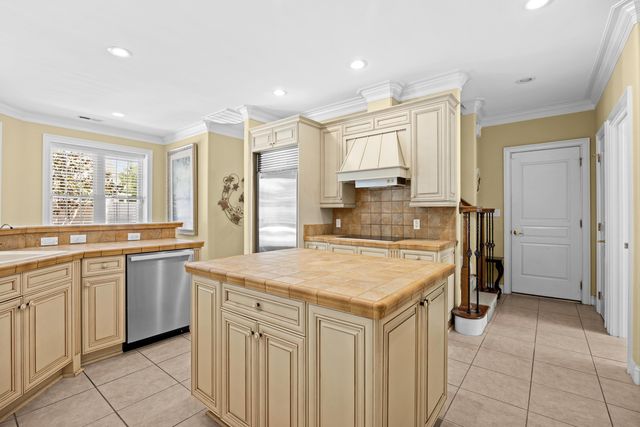 21 Highwood Circle, Murrells Inlet, SC 29576