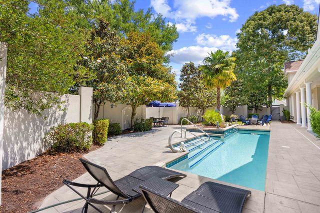 21 Highwood Circle, Murrells Inlet, SC 29576
