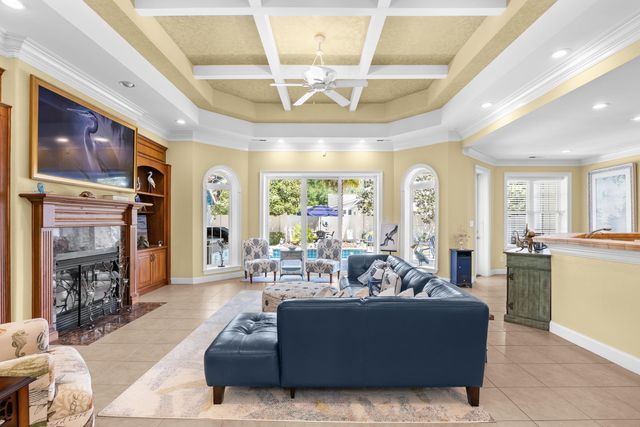 21 Highwood Circle, Murrells Inlet, SC 29576
