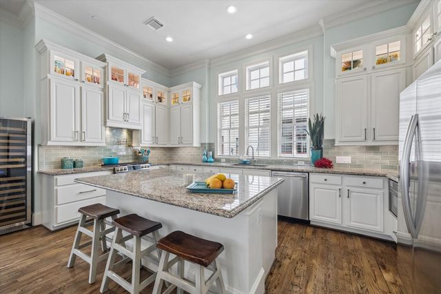 246 E 28th Street, Houston, TX 77008