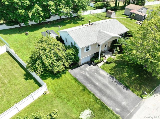 20 Woodridge Drive, Thiells, NY 10984