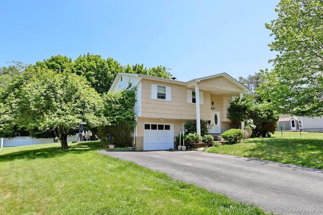 20 Woodridge Drive, Thiells, NY 10984