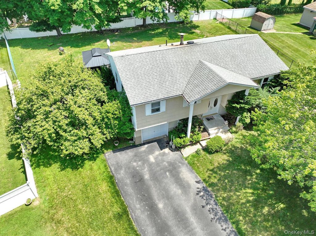 20 Woodridge Drive, Thiells, NY 10984