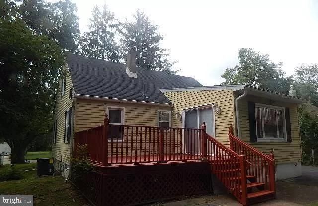 32 KESWICK AVE, Ewing, NJ 08638