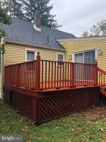 32 KESWICK AVE, Ewing, NJ 08638