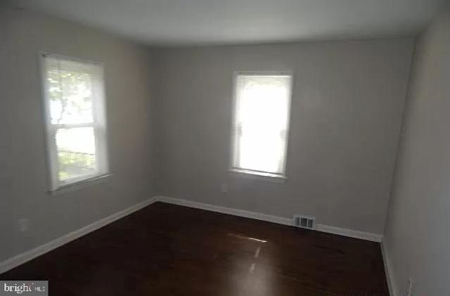 32 KESWICK AVE, Ewing, NJ 08638