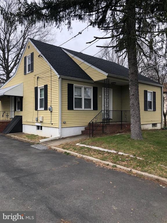 32 KESWICK AVE, Ewing, NJ 08638