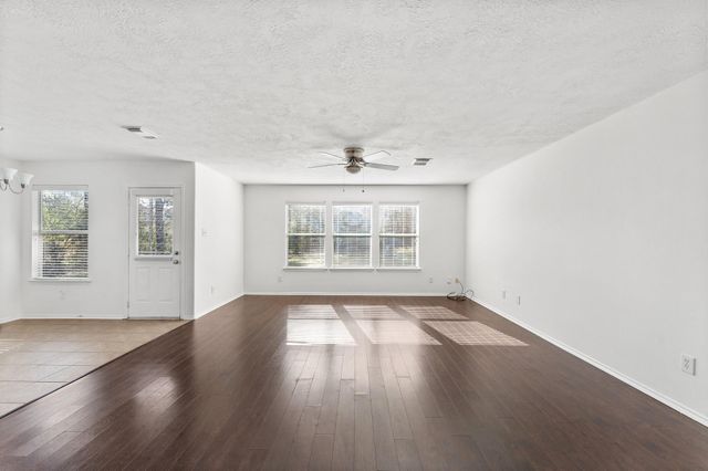 6 Druids Glen Place, The Woodlands, TX 77382