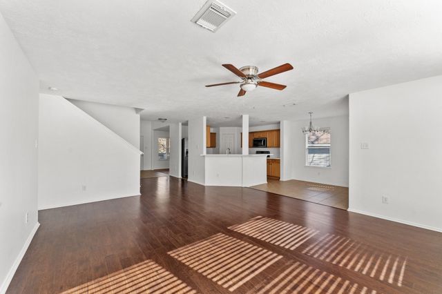 6 Druids Glen Place, The Woodlands, TX 77382