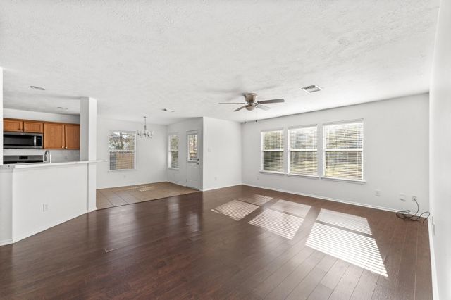 6 Druids Glen Place, The Woodlands, TX 77382