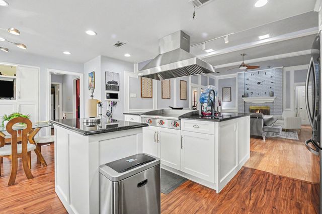 2212 Southern Court, Carrollton, TX 75006