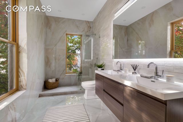 220 Lewis Avenue, New York City, NY 11221