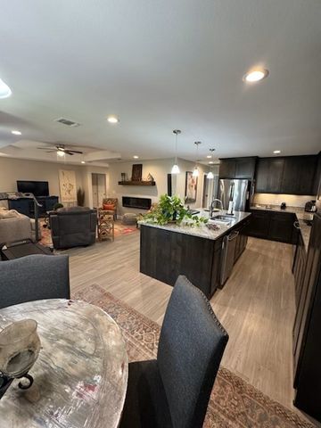 633 Half Moon Way, Runaway Bay, TX 76426