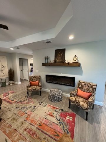 633 Half Moon Way, Runaway Bay, TX 76426