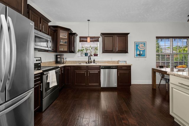 7921 Kirkfield Dr, Nashville, TN 37211
