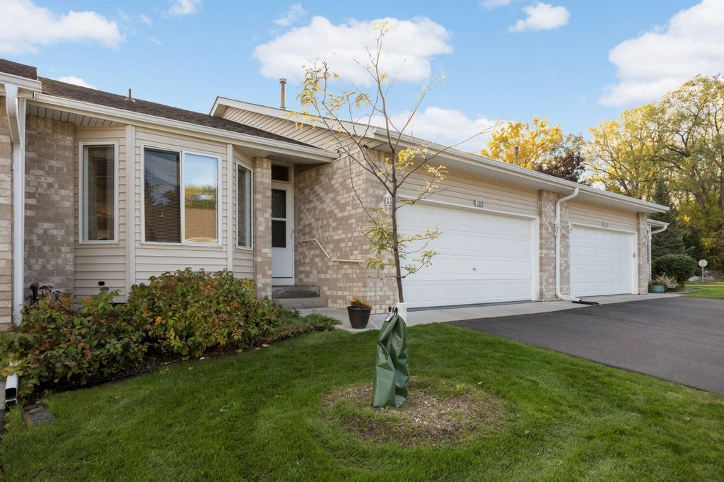 12818 Glen Court, Apple Valley, MN 55124 — photo 2