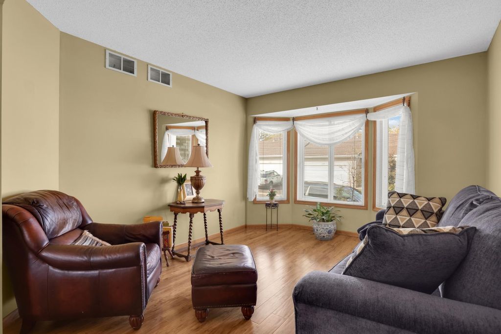 12818 Glen Court, Apple Valley, MN 55124 — photo 5