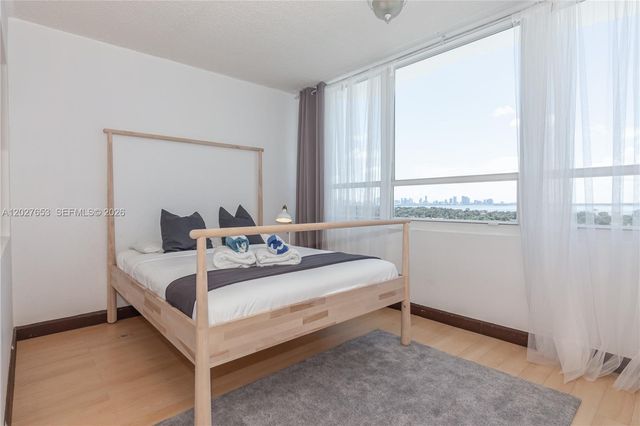 5445 Collins Avenue 1105, Miami Beach, FL 33140