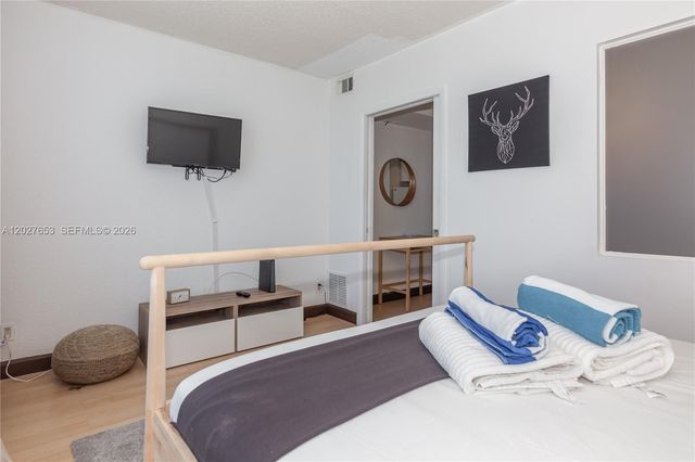 5445 Collins Avenue 1105, Miami Beach, FL 33140