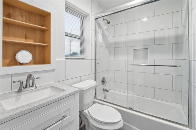 112 Storm CT, Kyle, TX 78640