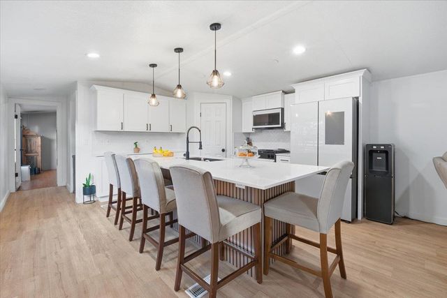 112 Storm CT, Kyle, TX 78640