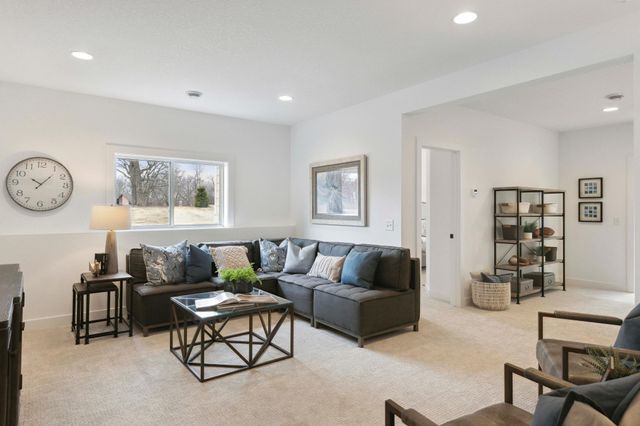 5507 Scenic Loop Run, Victoria, MN 55386