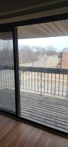 4561 Heartland Drive 3F, Richton Park, IL 60471