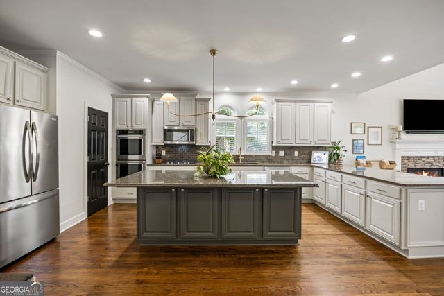 190 Oakhurst Leaf Drive, Milton, GA 30004