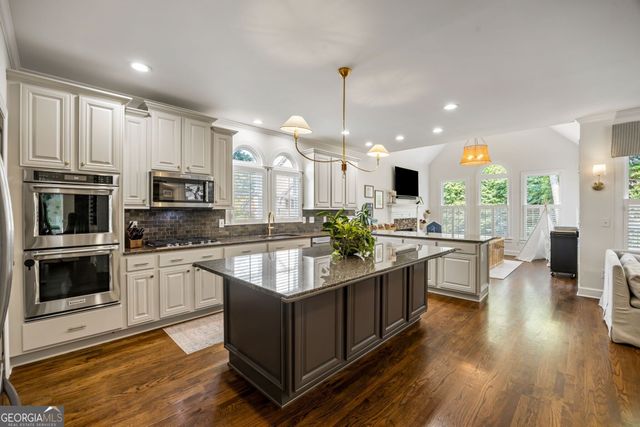 190 Oakhurst Leaf Drive, Milton, GA 30004