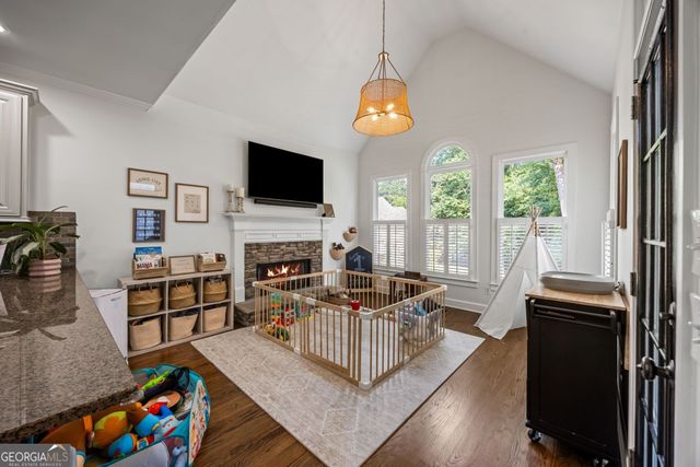 190 Oakhurst Leaf Drive, Milton, GA 30004