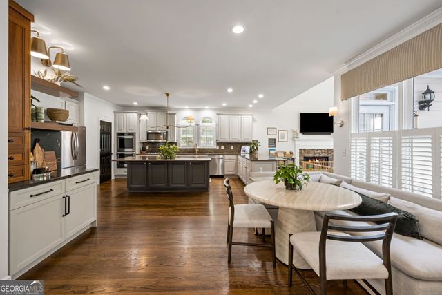 190 Oakhurst Leaf Drive, Milton, GA 30004