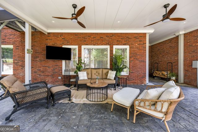 190 Oakhurst Leaf Drive, Milton, GA 30004