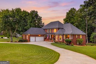 190 Oakhurst Leaf Drive, Milton, GA 30004