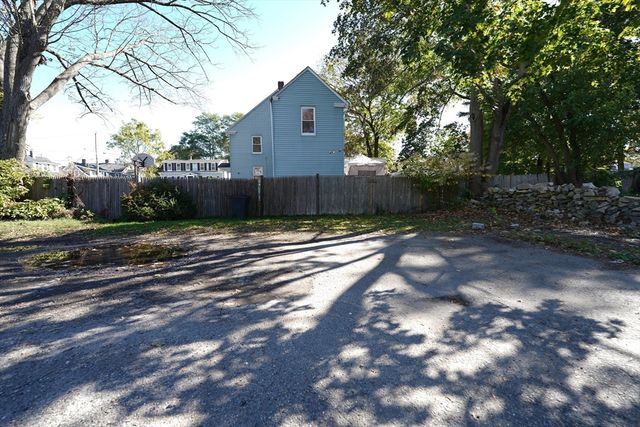 252 Somerset Ave, Taunton, MA 02780