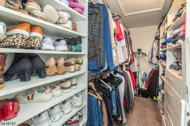 11 ALBERT CT, Randolph Twp., NJ 07869