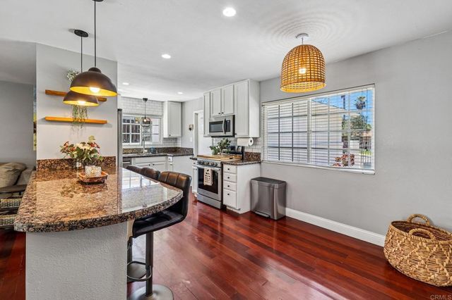 9510 Tuthill Way, Santee, CA 92071