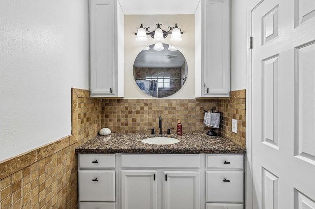 9510 Tuthill Way, Santee, CA 92071