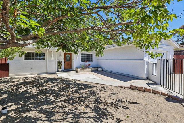 9510 Tuthill Way, Santee, CA 92071