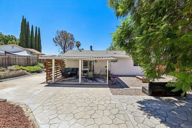 9510 Tuthill Way, Santee, CA 92071