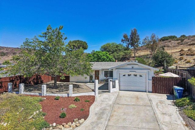 9510 Tuthill Way, Santee, CA 92071