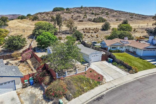 9510 Tuthill Way, Santee, CA 92071