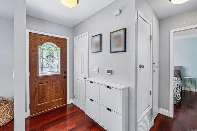 9510 Tuthill Way, Santee, CA 92071