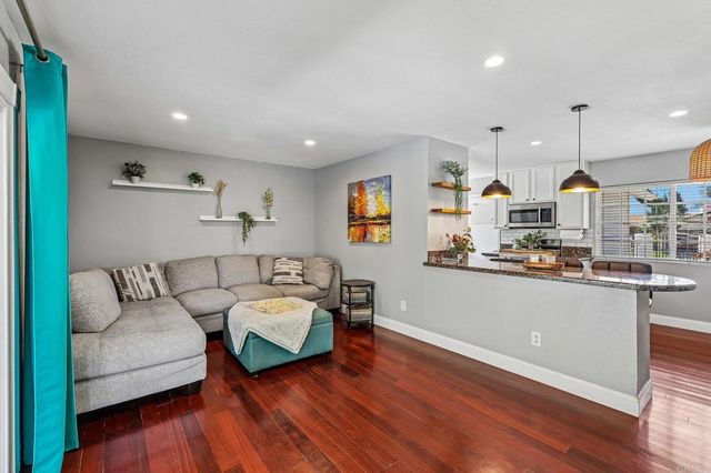 9510 Tuthill Way, Santee, CA 92071