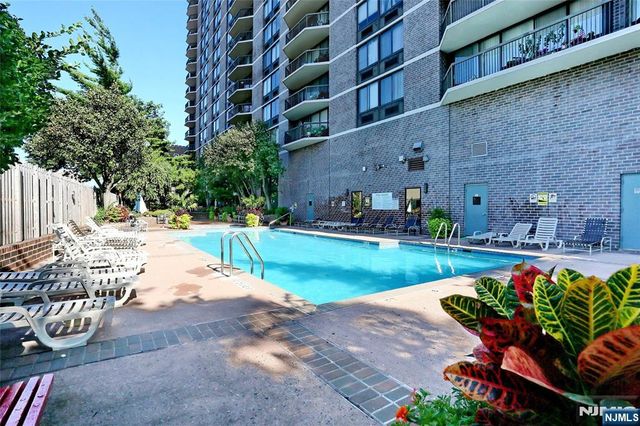 770 Anderson Avenue 5F, Cliffside Park, NJ 07010