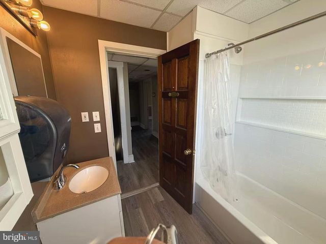 2662 NOTTINGHAM WAY, Hamilton, NJ 08619