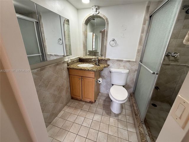 2025 NE 164th St 507, North Miami Beach, FL 33162