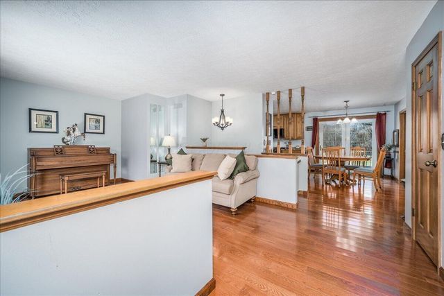 1800 Ginder Road NW, Lancaster, OH 43130