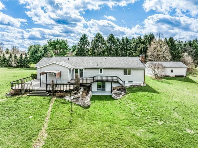 1800 Ginder Road NW, Lancaster, OH 43130