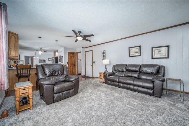 1800 Ginder Road NW, Lancaster, OH 43130