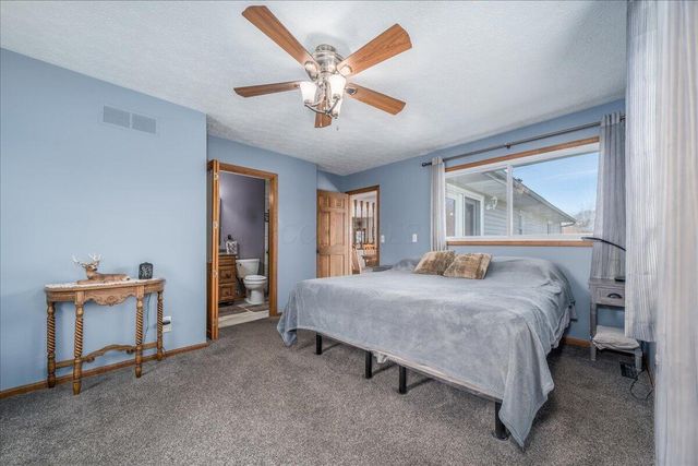 1800 Ginder Road NW, Lancaster, OH 43130